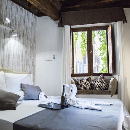 Do-Do Navona Suites Рим Екстериор снимка