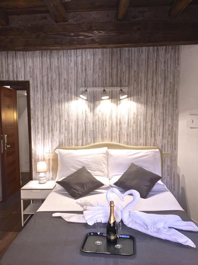 Do-Do Navona Suites Рим Стая снимка